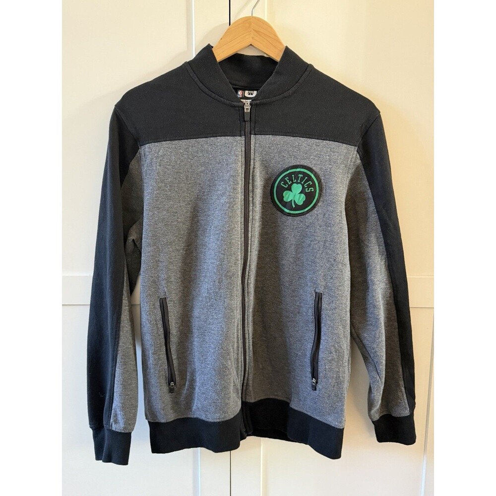 NBAโ BOSTON CELTICS Zip Up Sweatshirt Jacket Menโs Medium Logo Full Zip Crewneck